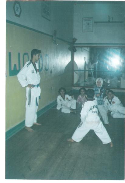 I am the trainer of the children in the dirty one of teakwando
